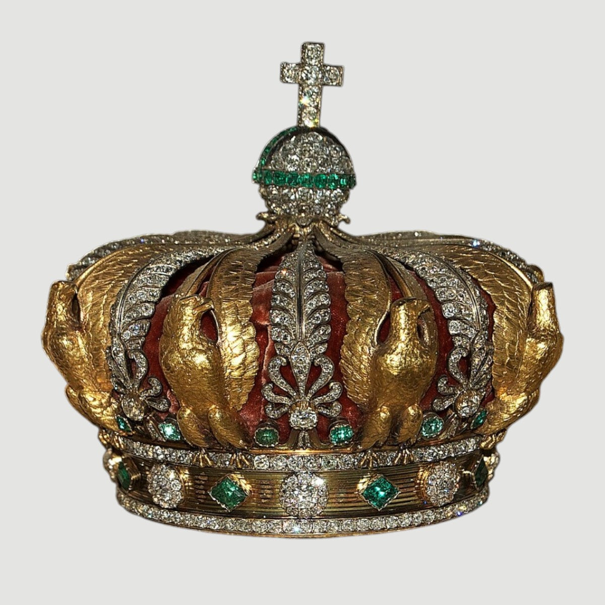 הקיסרית אג'יאני  - מפאר ועושר ועד שוד ושבר